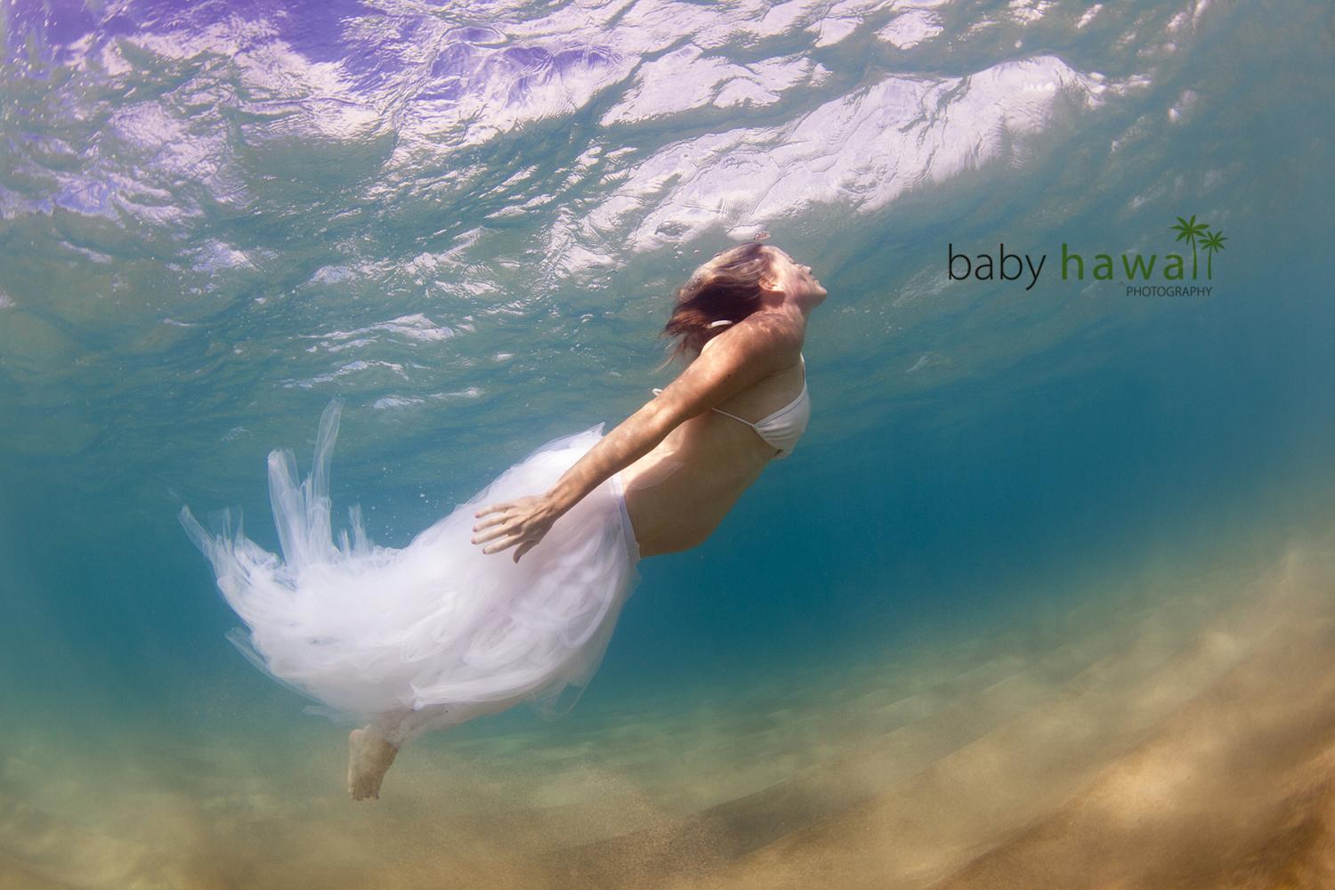 underwater maternity maui